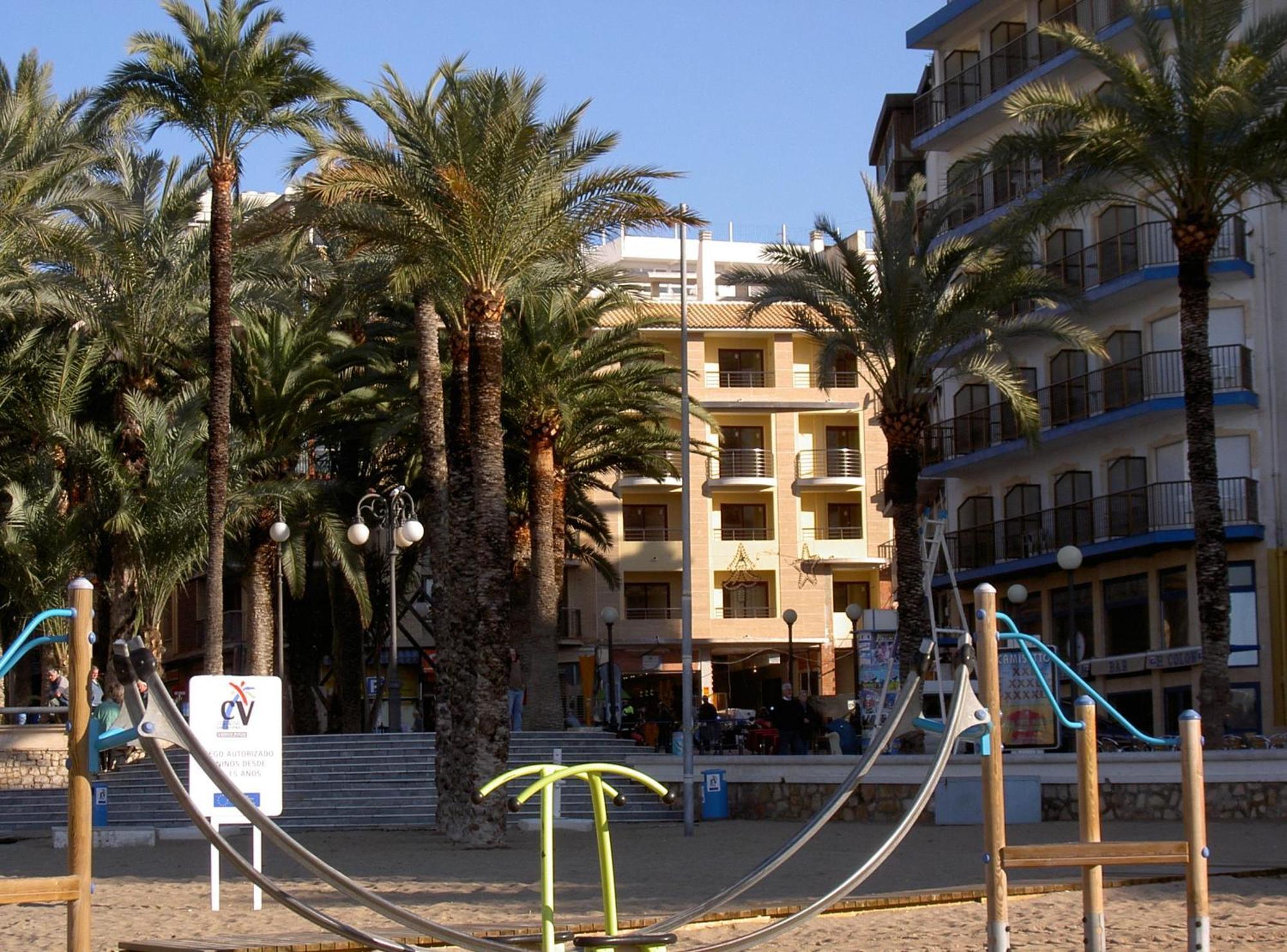 Aparthotel Milord'S Suites Benidorm Esterno foto