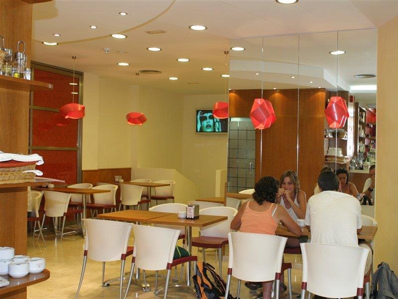 Aparthotel Milord'S Suites Benidorm Esterno foto