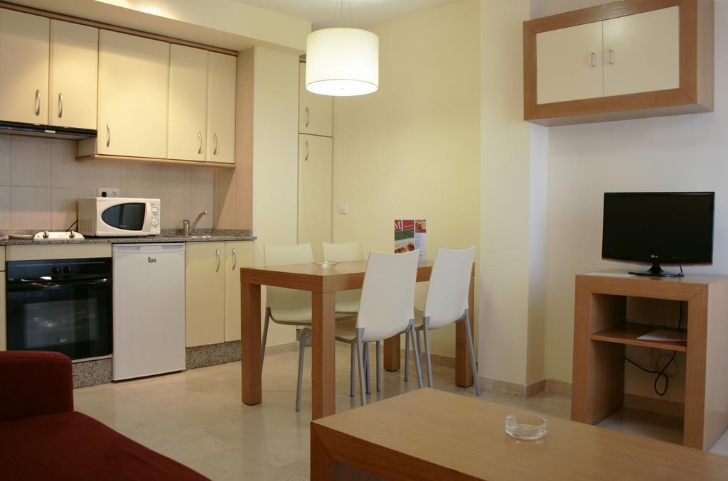 Aparthotel Milord'S Suites Benidorm Esterno foto